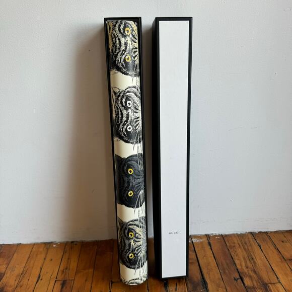 Gucci Tiger Face Printed Wallpaper Bundle - Picture 1 of 12